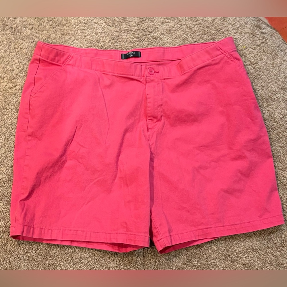 Lee Women's Bright Pink Elle Woods Bermudas size 24W GUC